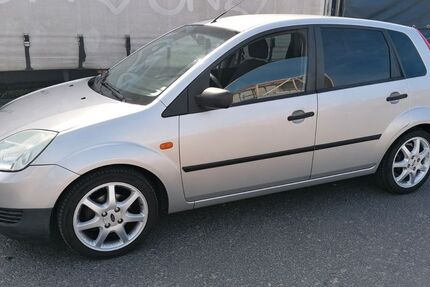 Ford Fiesta 243.000 km 750 &euro; Köln 51103