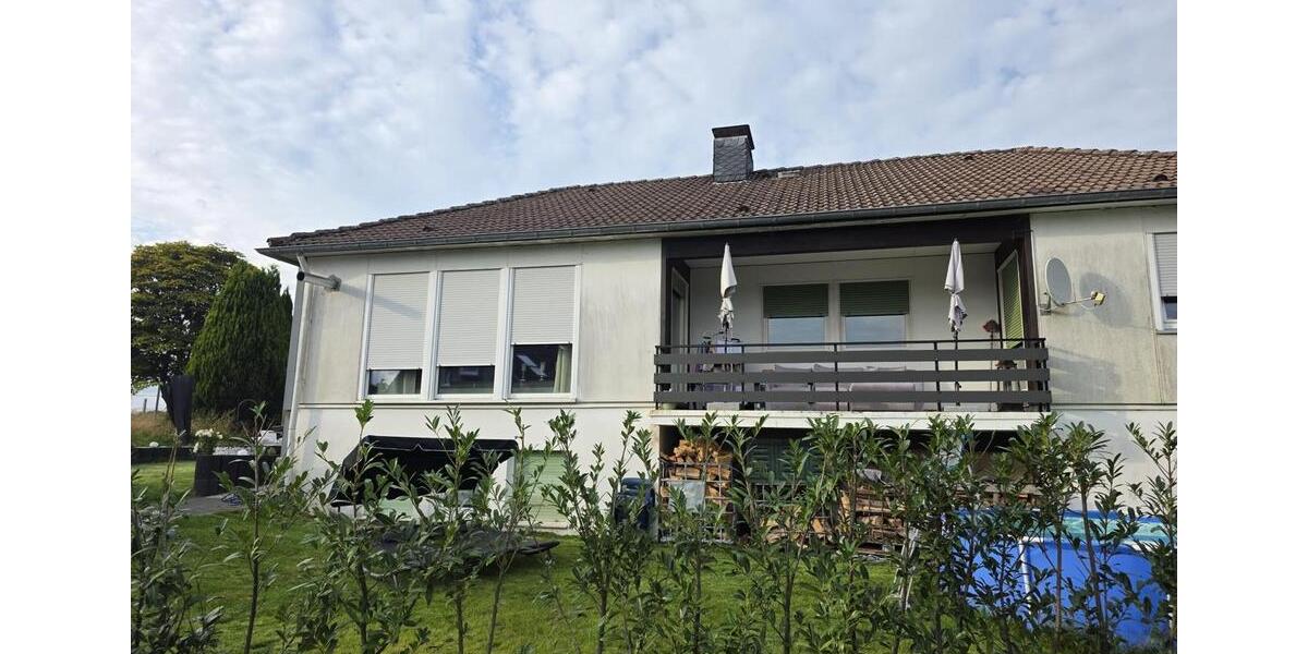 Einfamilienhaus Wermelskirchen - 5 Zimmer, 140 m&sup2;, 1.100&euro; | Angebot:25422422