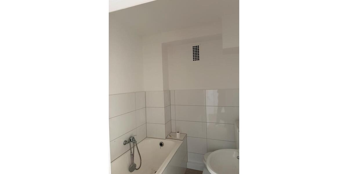 Etagenwohnung Solingen - 2 Zimmer, 45 m&sup2;, 90.000&euro; | Angebot:26250394