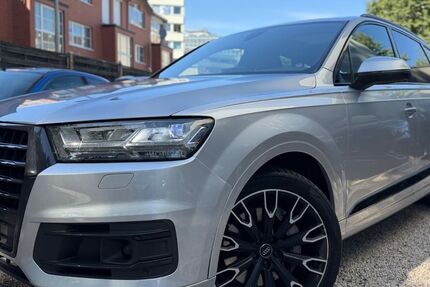 Audi Q7 265.000 km 18.950 &euro; Köln 50674