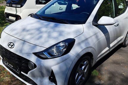 Hyundai i10 15.821 km 10.344 &euro; Solingen 42651