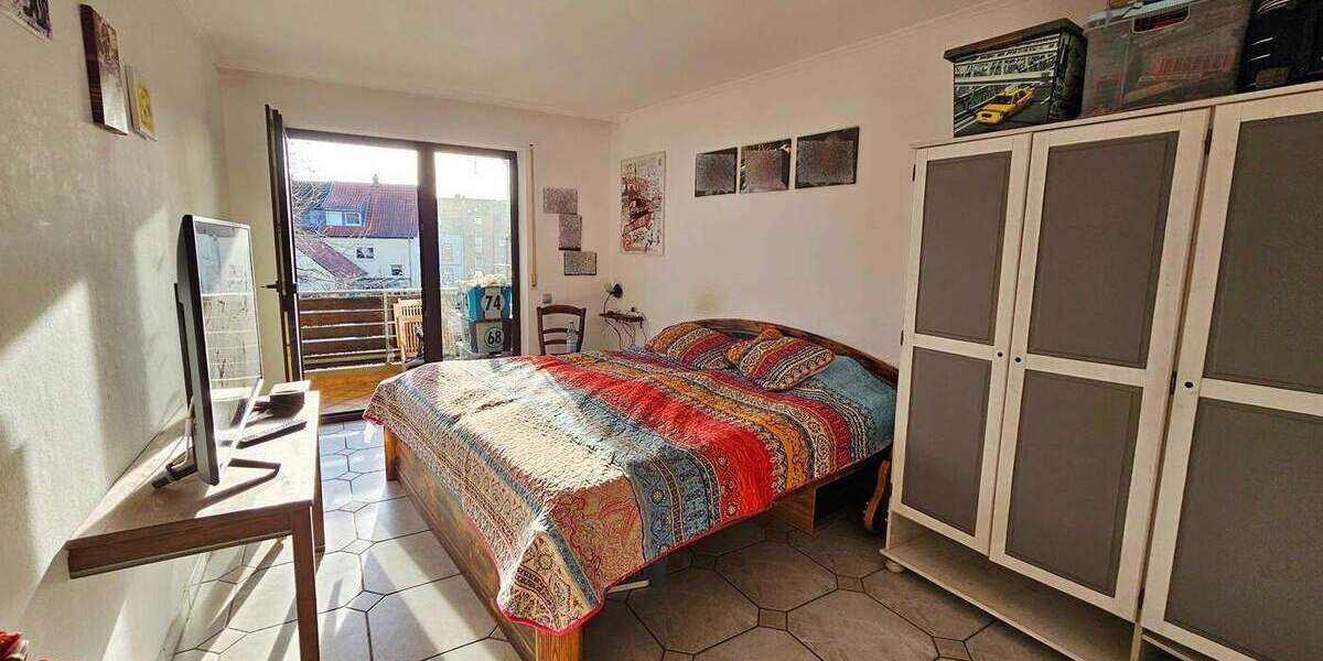 Großzügiges Zweifamilienhaus in bevorzugter Lage von Leverkusen-Lützenkirchen 8 zimmer