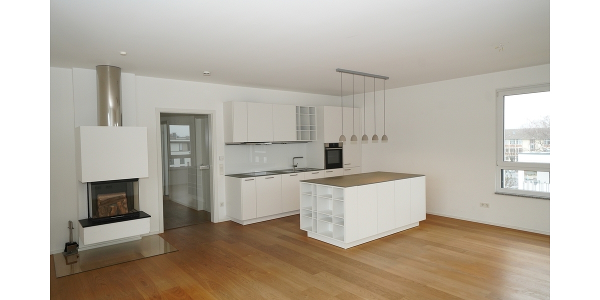 Hier lässt sichs leben! - Traumhafte 4-Zimmer-Wohnung mit 2 Bädern und einer sonnigen Dachterrasse 4 zimmer