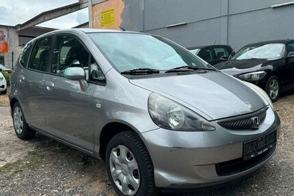 Honda Jazz 83.000 km 3.000 &euro; Bonn 53227