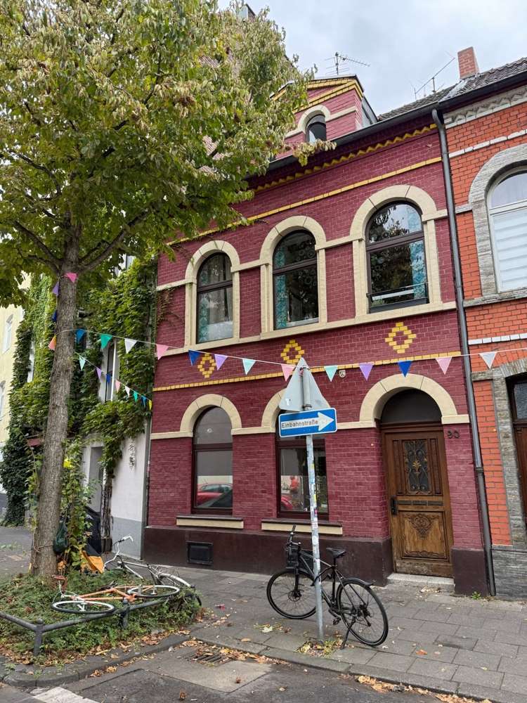 Haus zum Kaufen in Köln 1.050.000 € 190 m² 9 zimmer