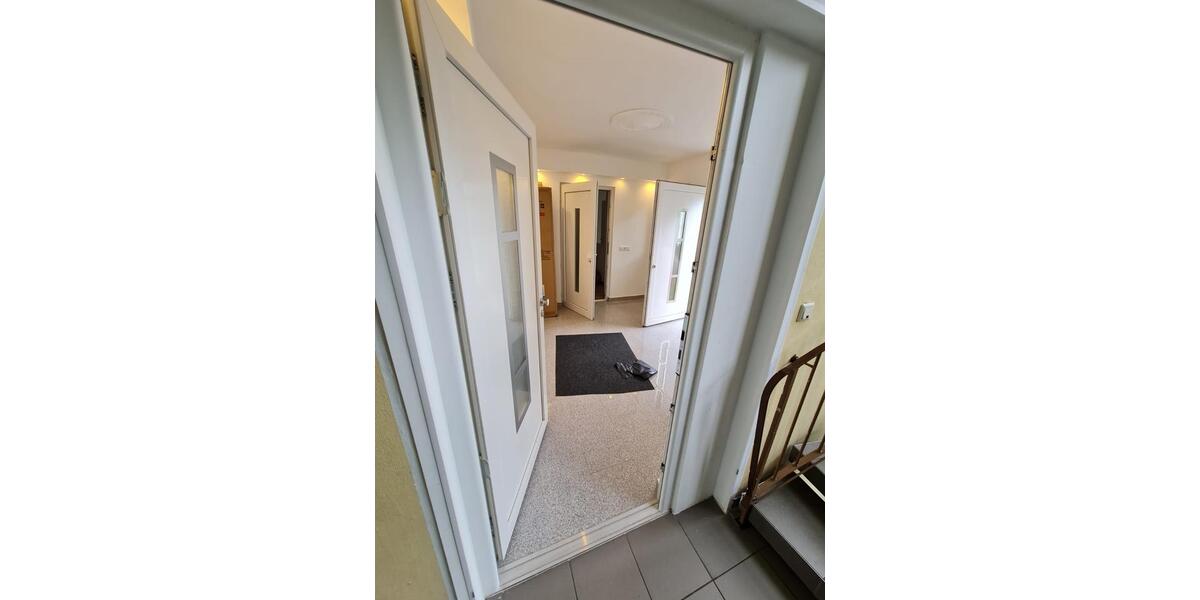 Erdgeschoßwohnung Bonn Hardtberg - 3 Zimmer, 84 m&sup2;, 195.000&euro; | Angebot:27251770
