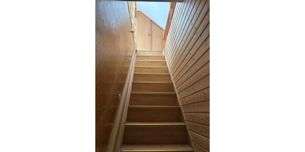 Dachgeschoßwohnung Köln Kalk - 3 Zimmer, 75 m&sup2;, 600&euro; | Angebot:26340377