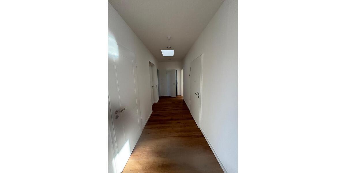 Dachgeschoßwohnung Köln Nippes - 3 Zimmer, 117 m&sup2;, 2.550&euro; | Angebot:27593412
