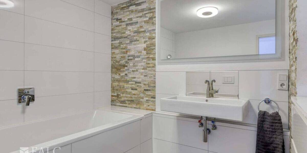 Etagenwohnung Köln Bocklemünd/Mengenich - 3 Zimmer, 110 m&sup2;, 469.000&euro; | Angebot:26475197