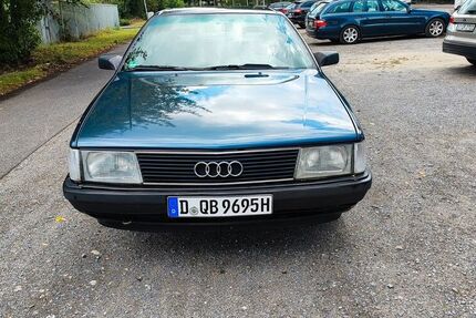 Audi 100