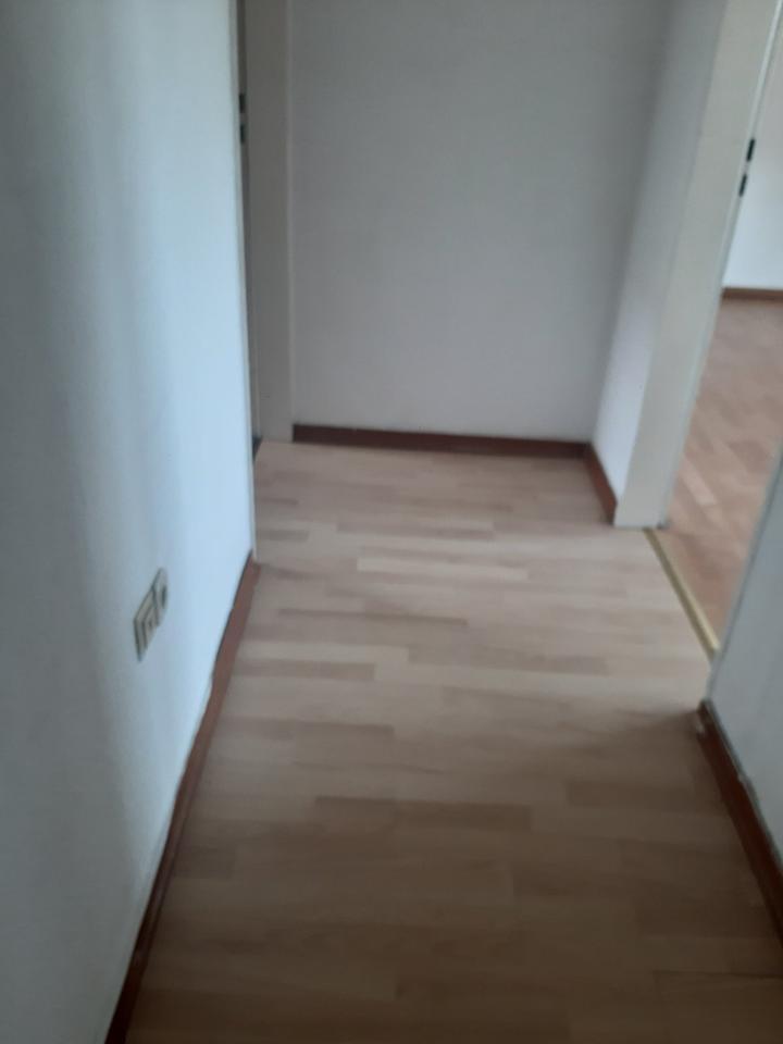 Köln 3-Zimmer-Wohnung in-Weiden : Ab sofort zimmer