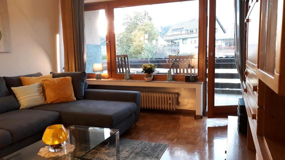 Von PRIVAT! Hell, ruhig, gepflegt, 4ZKDB, WC, SW-Balkon, 85qm!