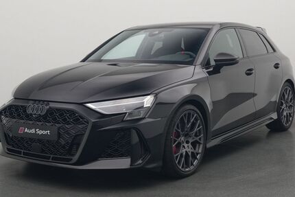 Audi RS3 9.990 km 71.980 &euro; Leverkusen 51373