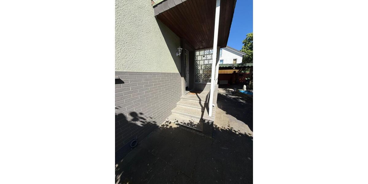 Mehrfamilienhaus, Wohnhaus Bonn Friesdorf - 6 Zimmer, 135 m&sup2;, 469.000&euro; | Angebot:26720824