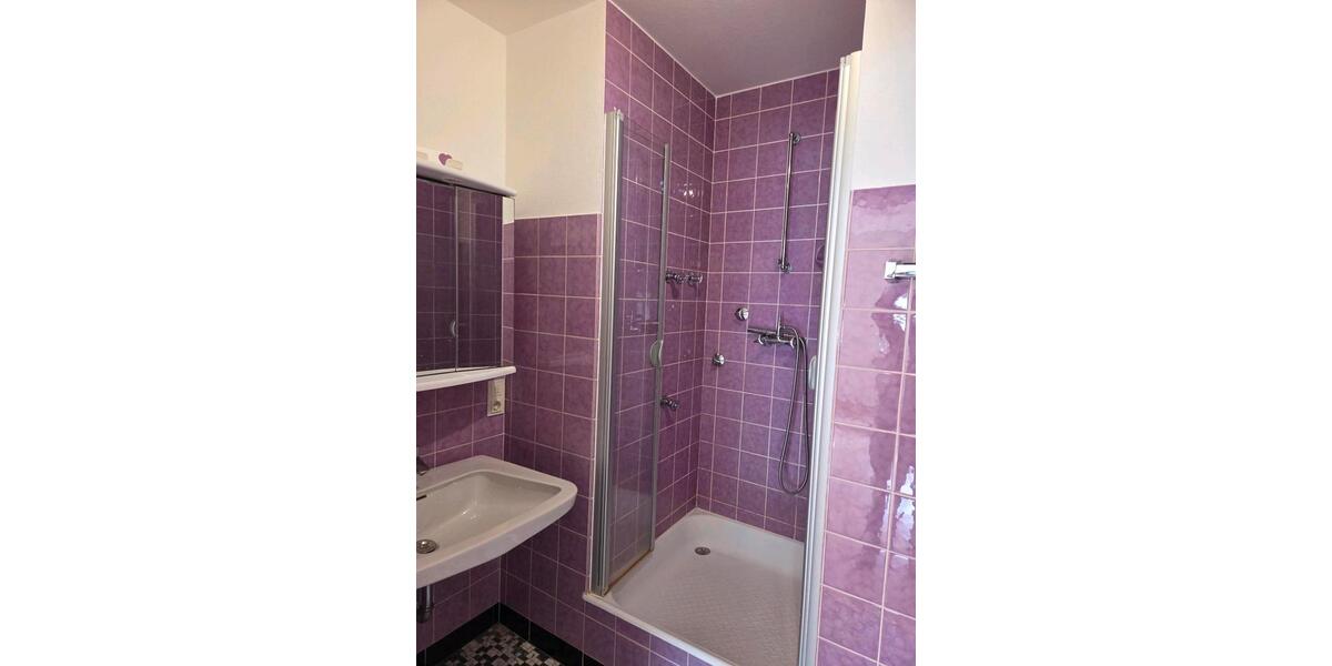 Etagenwohnung Bonn Auerberg - 1 Zimmer, 1 m&sup2;, 850&euro; | Angebot:24954448