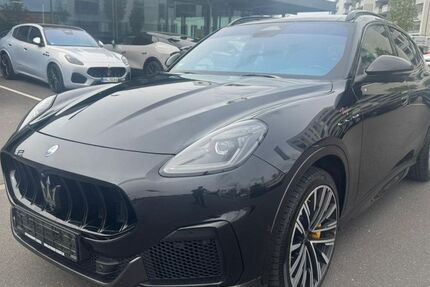 Maserati Grecale 33.842 km 84.980 &euro; Köln 50829