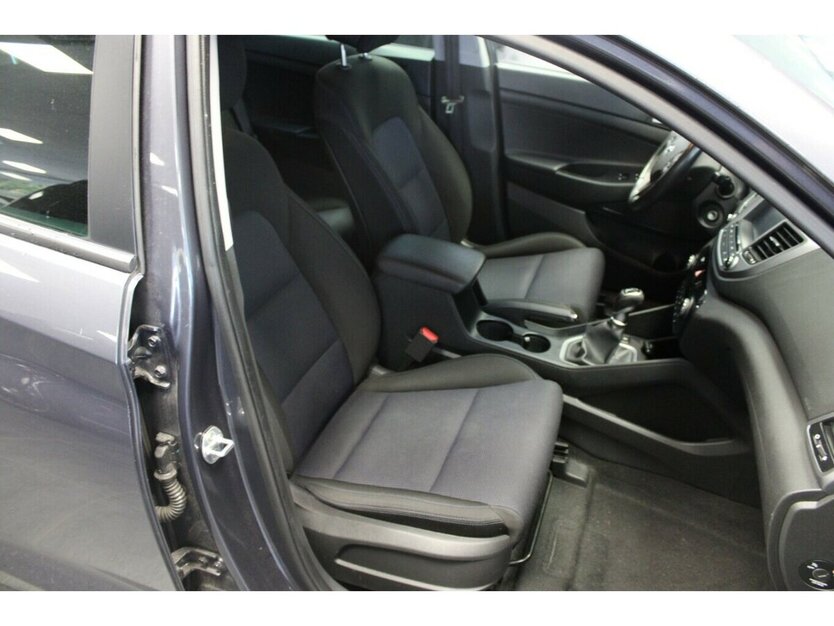 Hyundai Tucson 1.6 GDI 2WD Intro Edition 111.400 km 12.980 € Euskirchen 53881