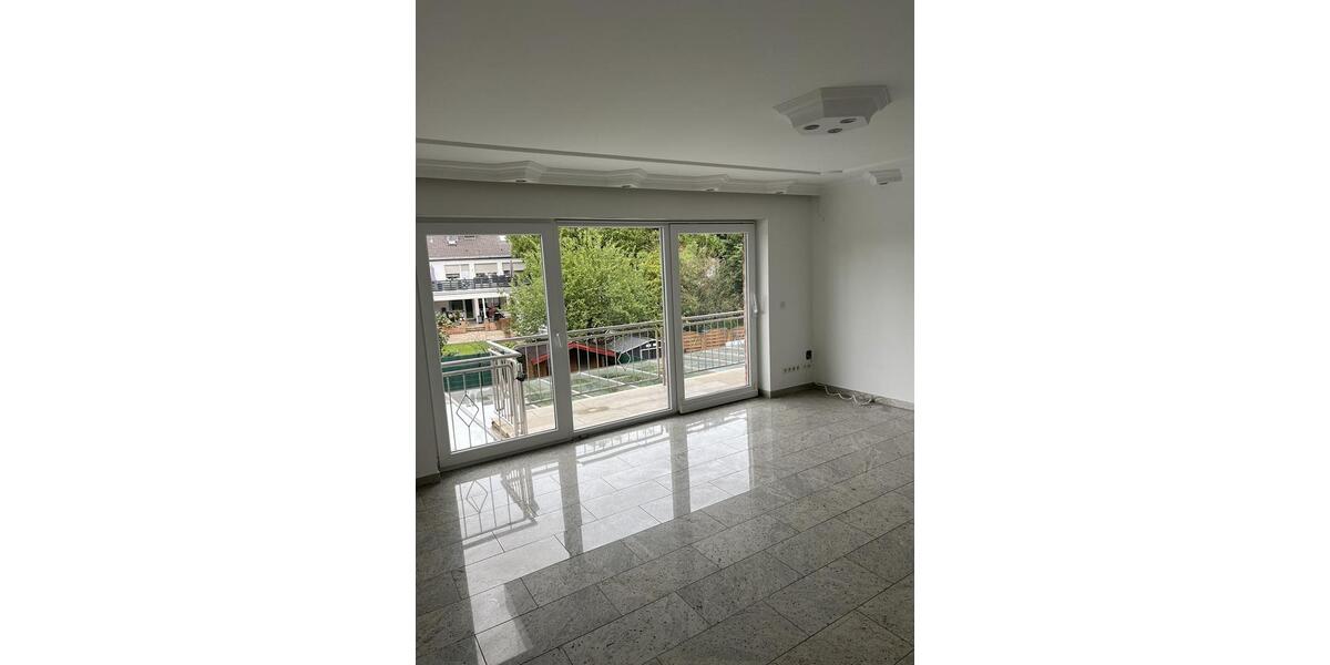 Schöne charmante 3 Zimmer Wohnung in Köln Weiler 3 zimmer