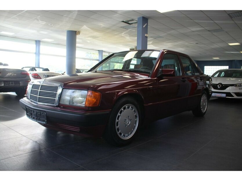 Mercedes-Benz 190 E 1.8 Avantgarde Rosso TOP ZUSTAND 130.065 km 19.980 € Euskirchen 53881