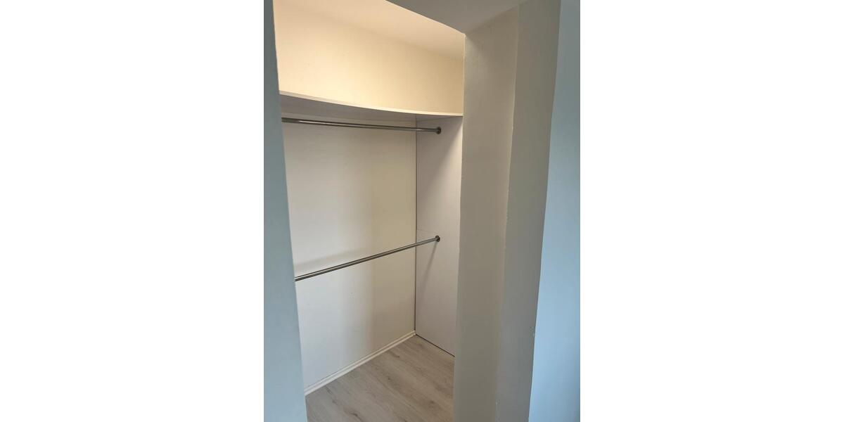 Etagenwohnung Bergheim Ahe - 4 Zimmer, 110 m&sup2;, 1.700&euro; | Angebot:27542629