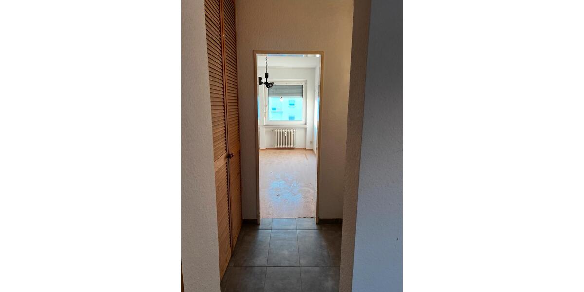 Etagenwohnung Bergheim Ahe - 3 Zimmer, 72 m&sup2;, 1.300&euro; | Angebot:25385673