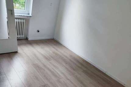 Wohnung zum Mieten in Düsseldorf 1.043 € 95 m²