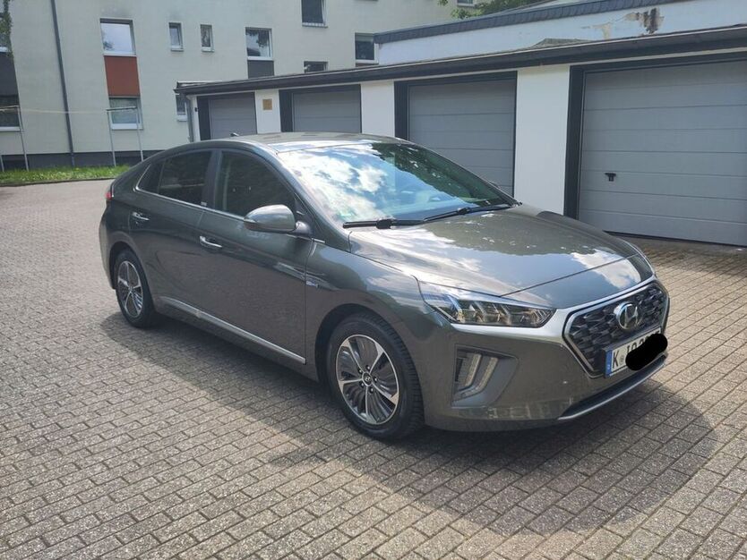 IONIQ
