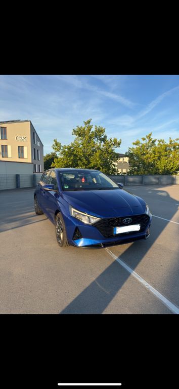 i20