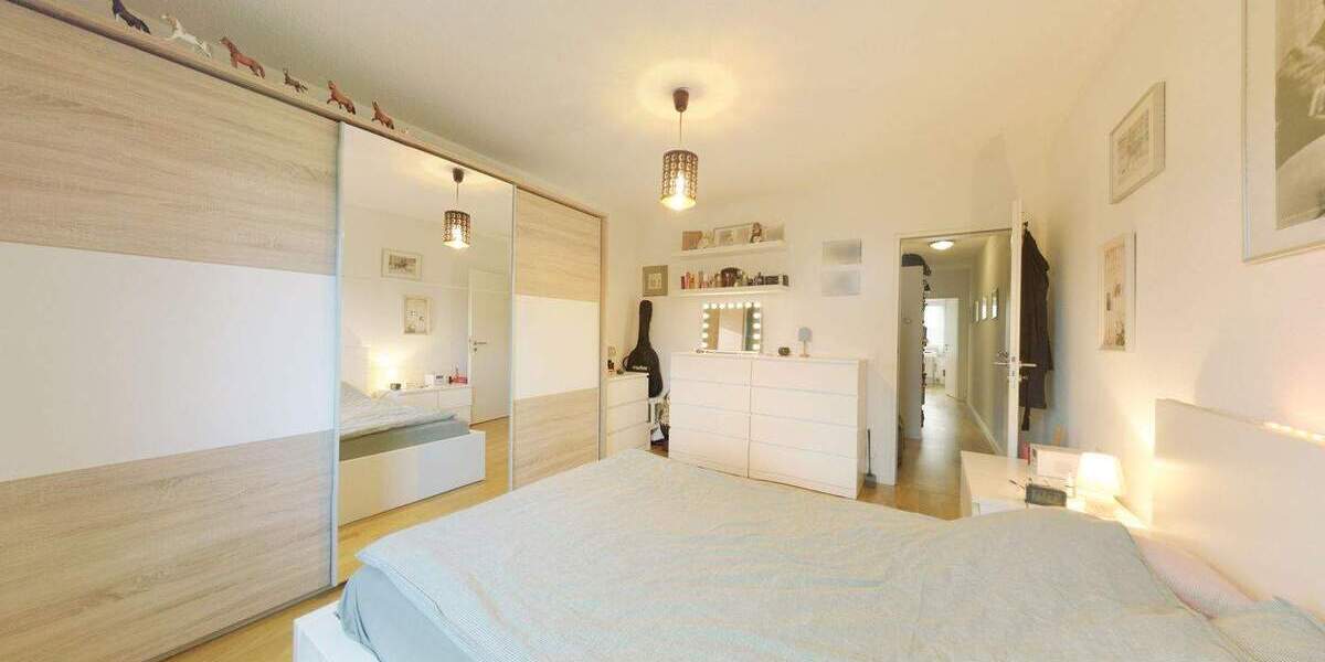 Etagenwohnung Bergisch Gladbach Moitzfeld - 4 Zimmer, 98 m&sup2;, 350.000&euro; | Angebot:25249690