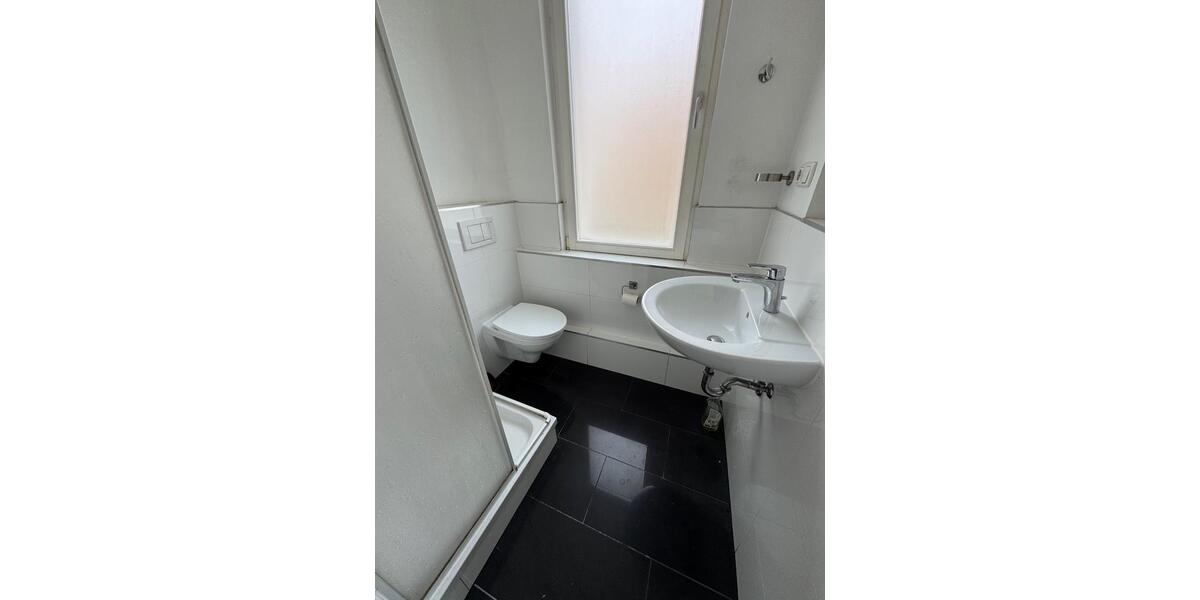 Erdgeschoßwohnung Bonn Poppelsdorf - 3 Zimmer, 75 m&sup2;, 1.125&euro; | Angebot:26338779