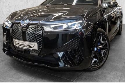 BMW iX 15.324 km 57.480 &euro; Leverkusen 51371