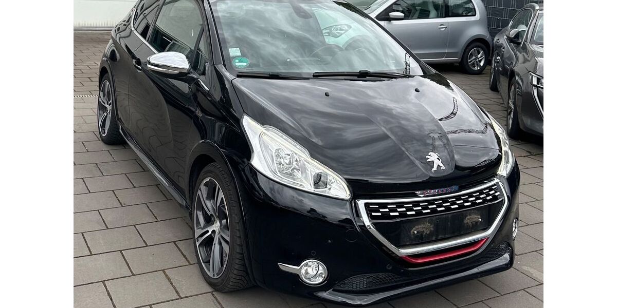 Peugeot 208 122.000 km 5.900 &euro; Bergheim (bei Köln) 50129