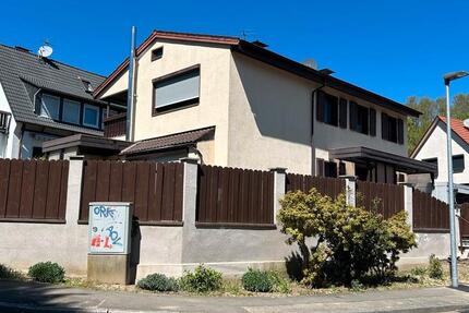 Haus Rösrath - 4 Zimmer, 120 m&sup2;, 1.500&euro; | Angebot:26406098