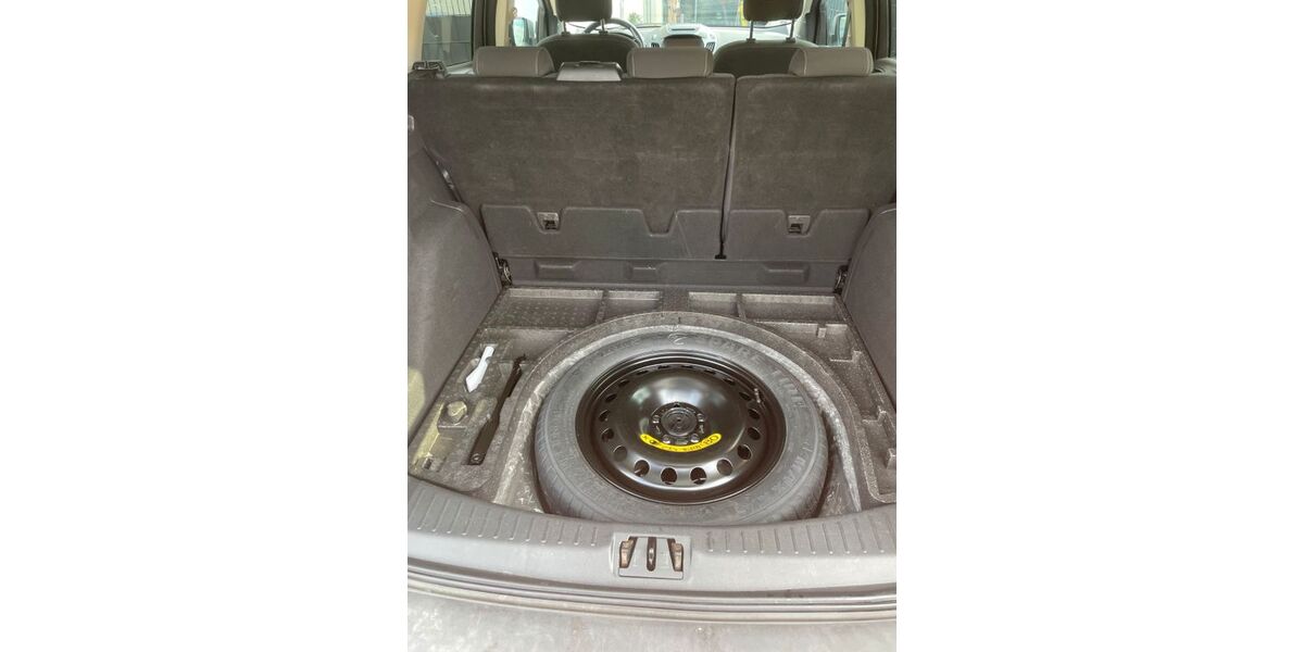 Ford Kuga 92.000 km 12.800 &euro; Bergheim 50127