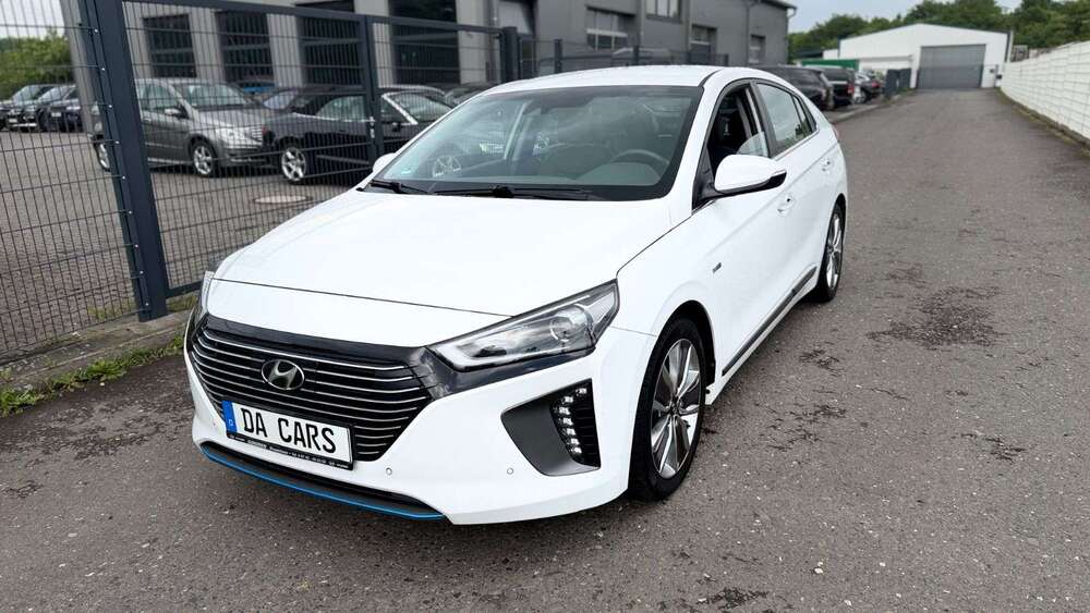 Hyundai IONIQ 142.000 km 11.500 &euro; Troisdorf 53842