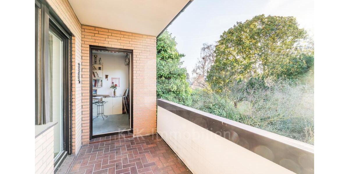 Befristeter Mietvertrag: Charmantes Reihenmittelhaus in Hürth-Efferen mit Garten, Sauna & Garage. 5 zimmer