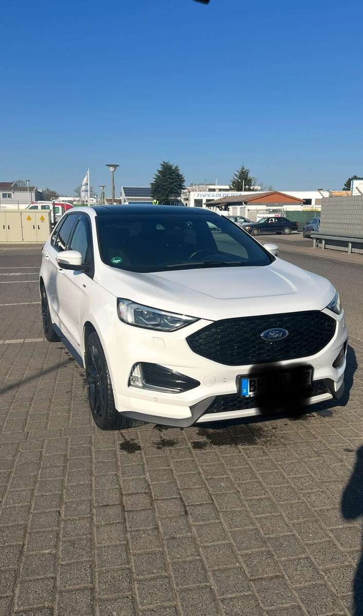 Ford Edge 89.000 km 28.100 € Frechen 50226