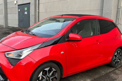Toyota Aygo (X) 41.053 km 10.999 &euro; Köln 51063