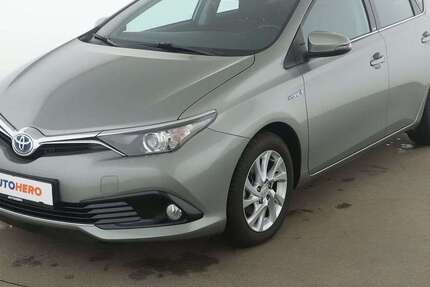 Toyota Auris 56.545 km 14.450 &euro; Köln 50739