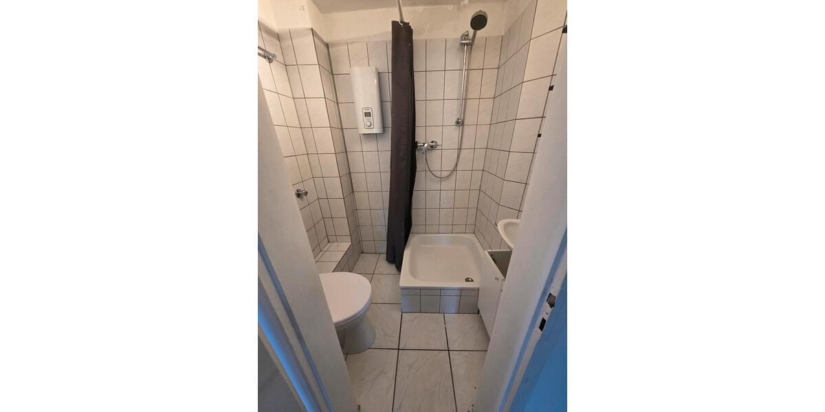 Dachgeschoßwohnung Leverkusen Alkenrath - 3 Zimmer, 50 m&sup2;, 800&euro; | Angebot:27567584