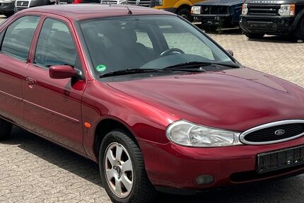 Ford Mondeo 83.420 km 3.950 &euro; Bornheim 53332