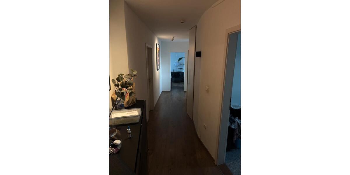 Dachgeschoßwohnung Köln Nippes - 3 Zimmer, 120 m&sup2;, 870&euro; | Angebot:26091565