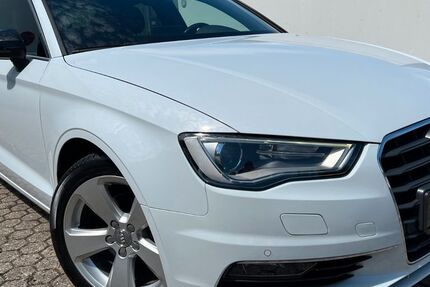 Audi A3 82.000 km 14.999 &euro; Nörvenich 52388