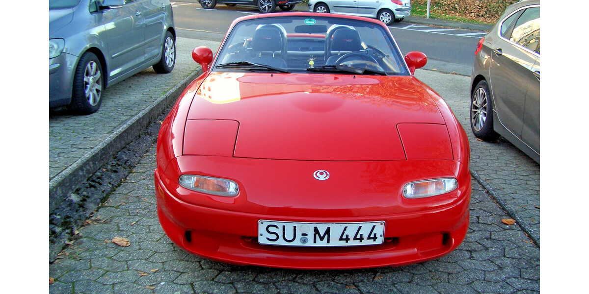Mazda MX-5 125.000 km 14.950 € Bonn 53111