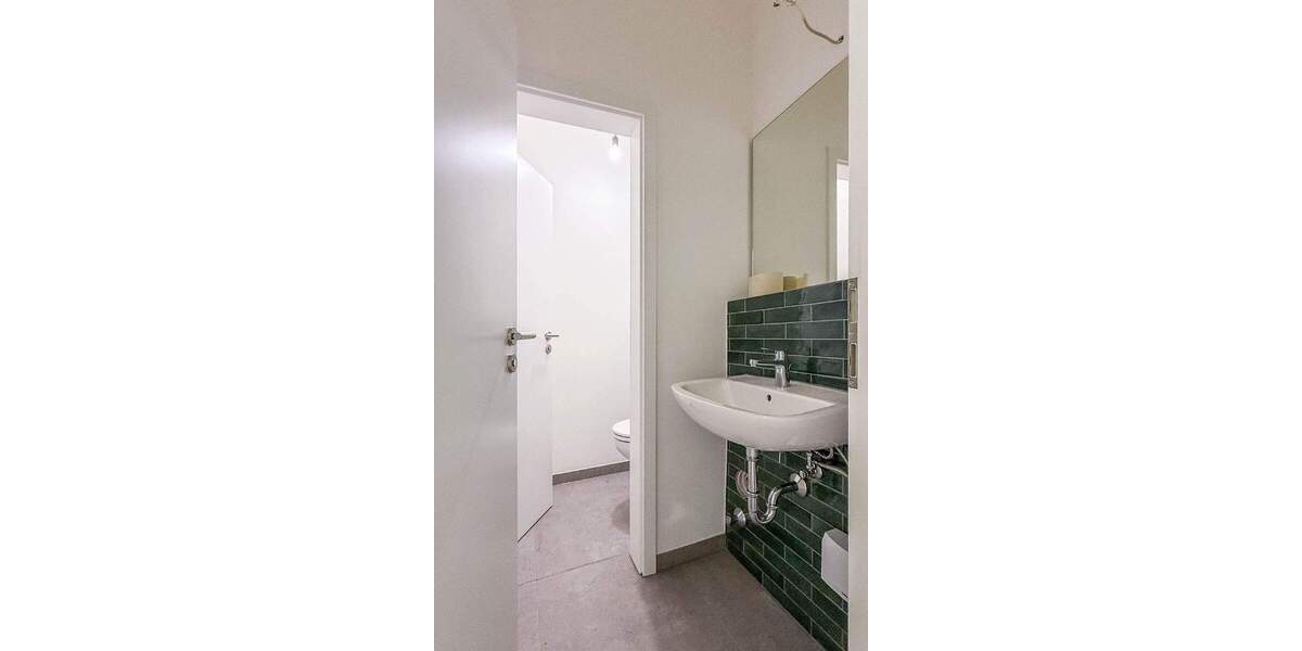 Gewerbeobjekt Overath Untereschbach - 6 Zimmer, 133 m&sup2;, 185.000&euro; | Angebot:25706570