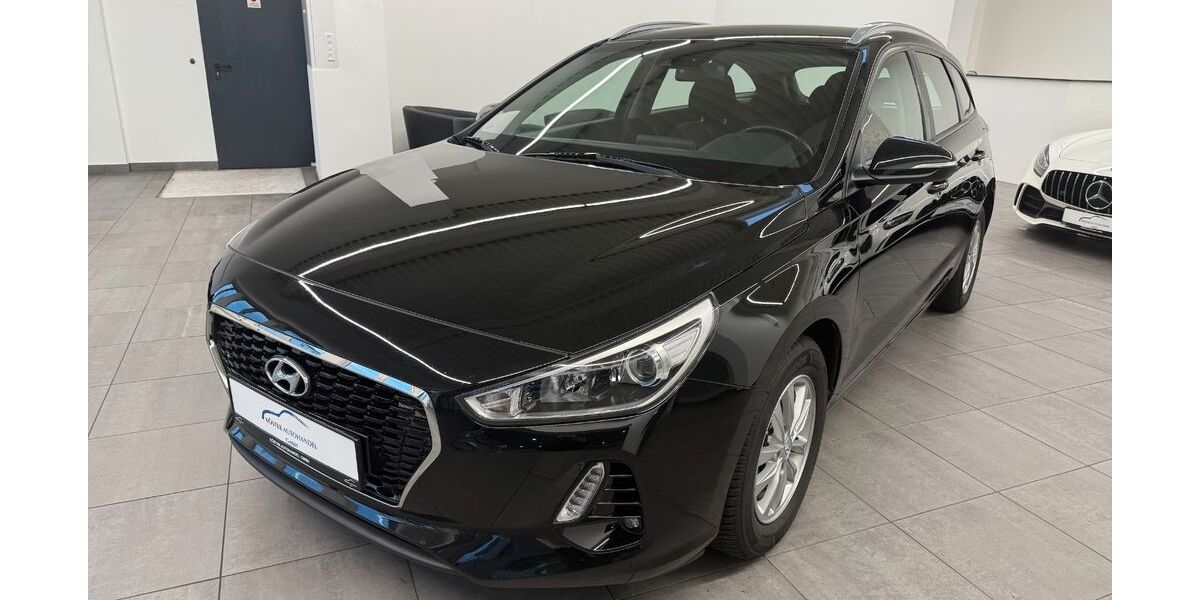 Hyundai i30 75.240 km 11.190 &euro; Bonn 53175