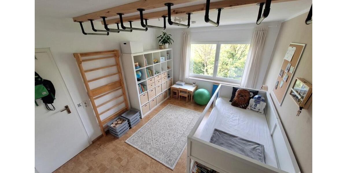 Einfamilienhaus Hennef (Sieg) - 9 Zimmer, 236 m&sup2;, 2.450&euro; | Angebot:26148472