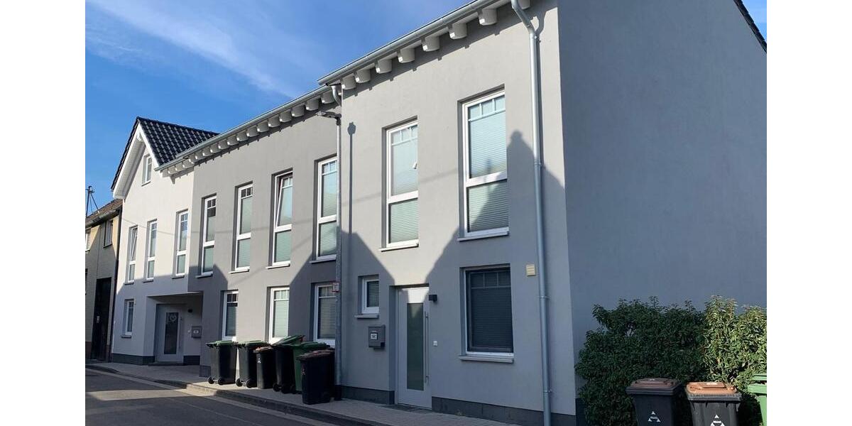 Zweitbezug von 2023 erbautem Reihenhaus in St-Augustin Meindorf 6 zimmer