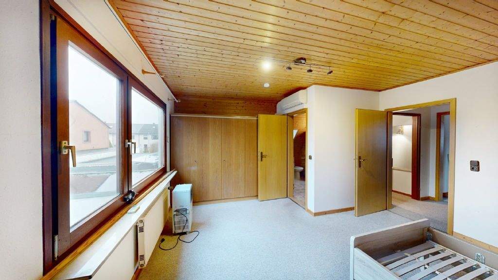 Einfamilienhaus Erftstadt Lechenich - 5 Zimmer, 140 m&sup2;, 350.000&euro; | Angebot:25360911