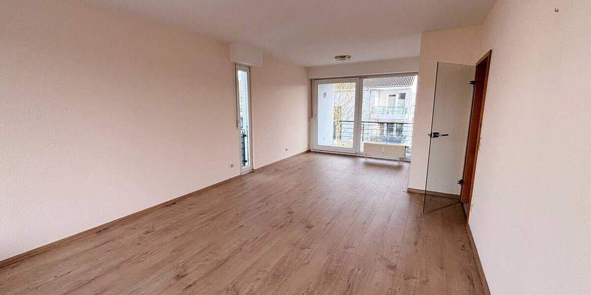 Hochwertige ETW mit Tiefgaragenstellplatz u. EBK in zentraler aber ruhiger Lage von Lev.-Schlebusch 3 zimmer